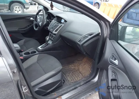 2014 Ford Focus Se z USA, uszkodzony, nr VIN 1FADP3F29EL397159